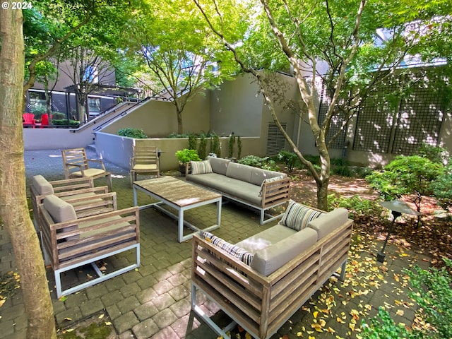 view of patio featuring an outdoor hangout area