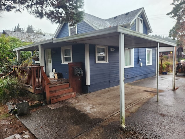 exterior space featuring a porch