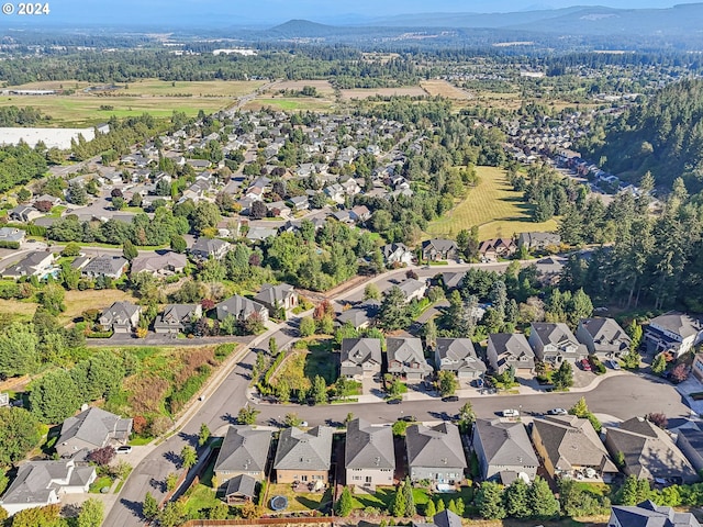 bird's eye view with a mountain view