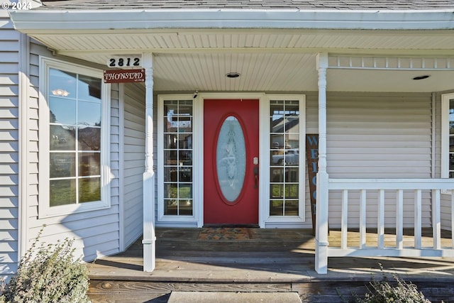 entrance to property with covered porch