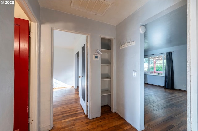 680 NE Laurance St, Myrtle Creek, OR 97457 - hall with hardwood / wood-style flooring