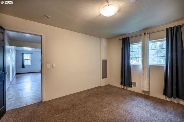 680 NE Laurance St, Myrtle Creek, OR 97457 - empty room with carpet and electric panel