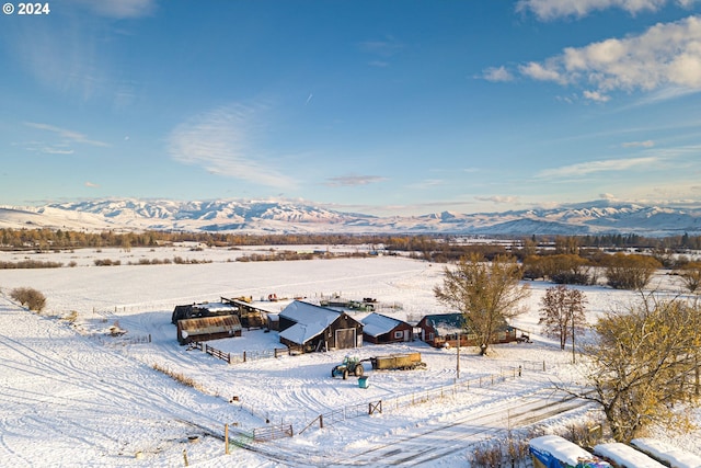 property view of mountains featuring a rural view