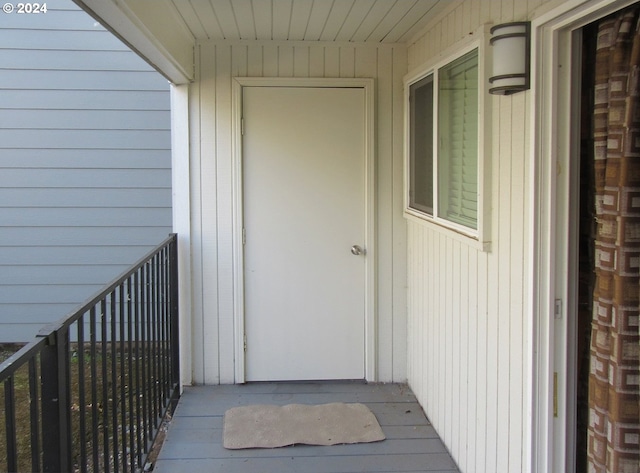 view of entrance to property