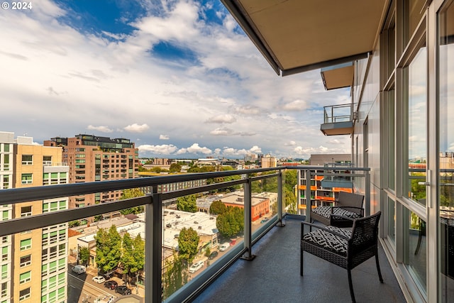1025 NW Couch St Unit 1020, Portland, OR 97209 - balcony with a view of city