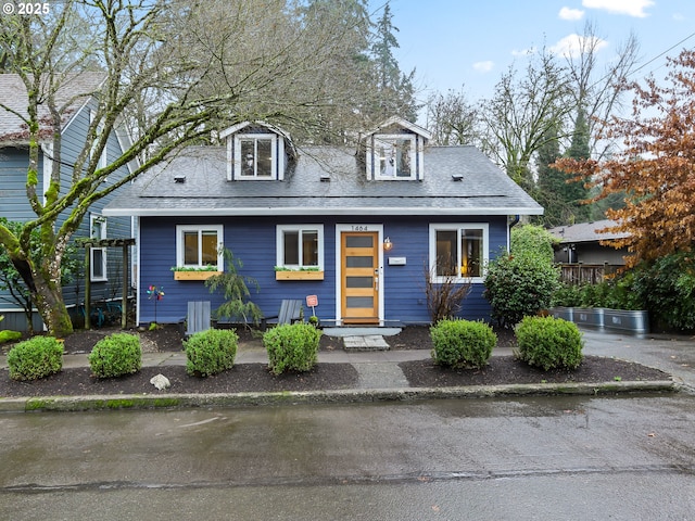 view of front of property