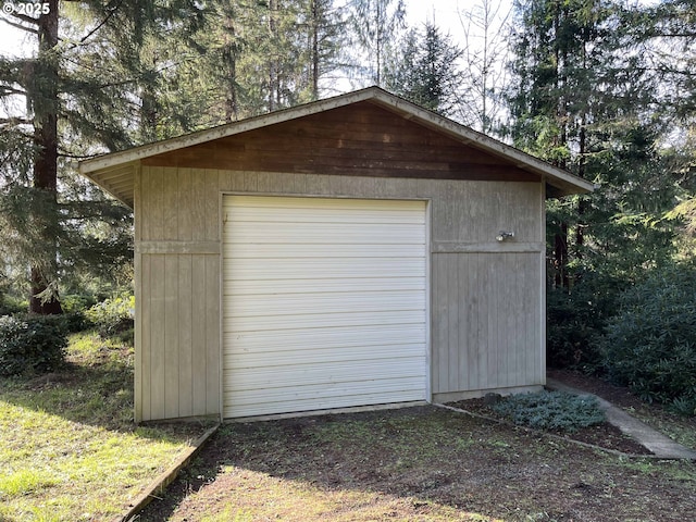 view of outbuilding with a garage