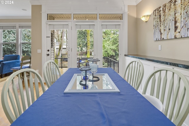 dining room featuring ornamental molding