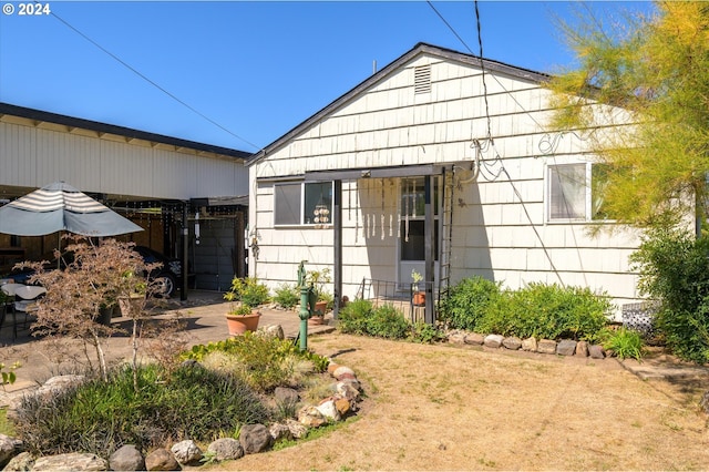 view of front of property