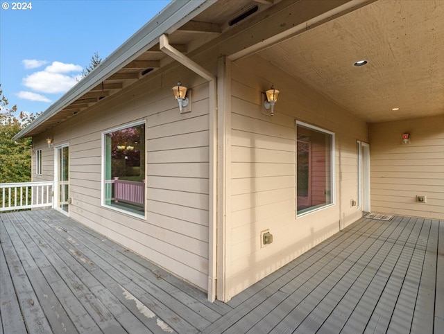 12405 SW Poppy Dr, Gaston, OR 97119 - view of wooden terrace
