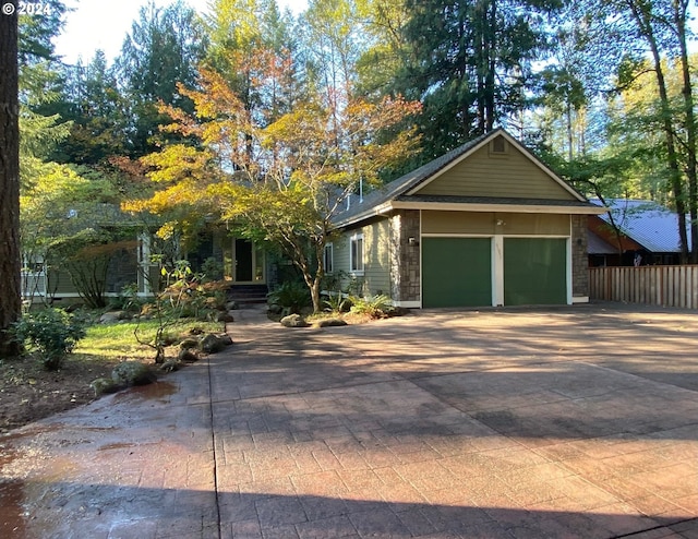 view of front facade featuring a garage