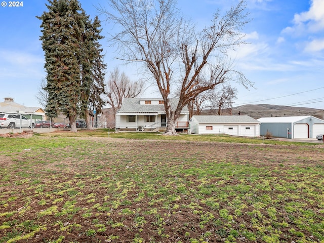 view of yard featuring a garage