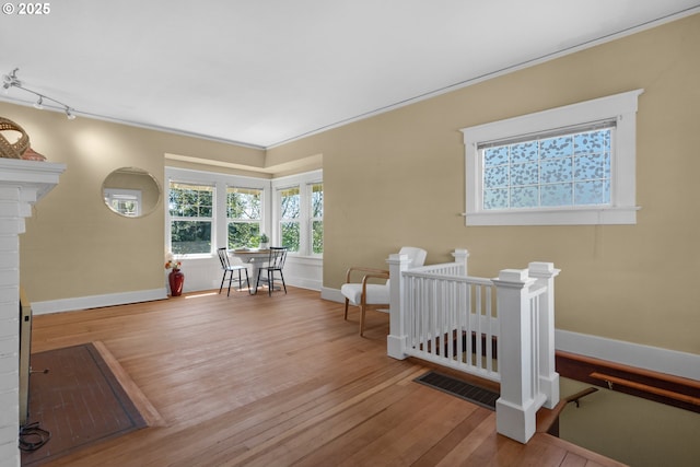 509 Kensington Ave, Astoria, OR 97103 - bedroom with baseboards and wood-type flooring