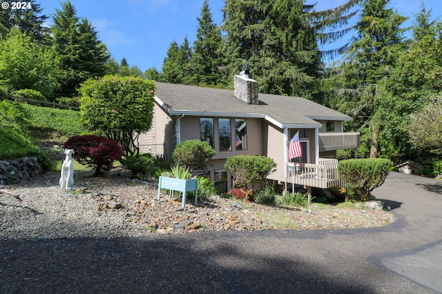 view of front of home featuring a deck