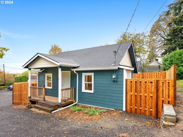 bungalow featuring covered porch