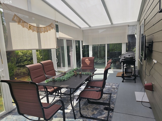 4024 NE 166th Ave, Vancouver, WA 98682 - sunroom featuring outdoor dining area and lofted ceiling