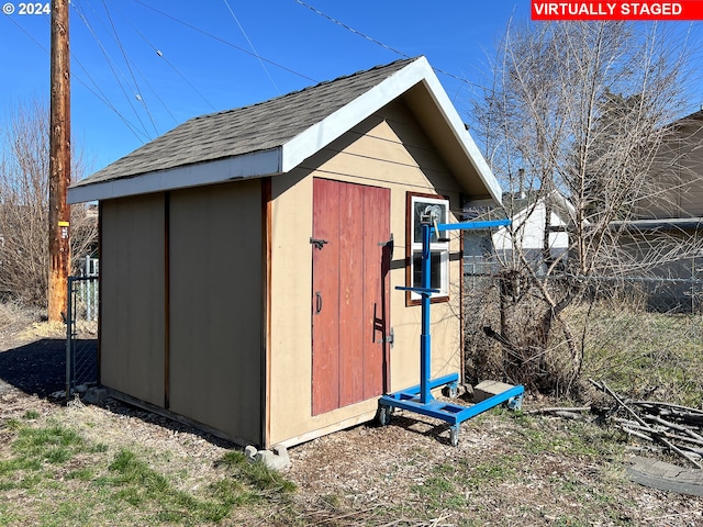 view of shed / structure