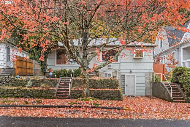 view of front of house