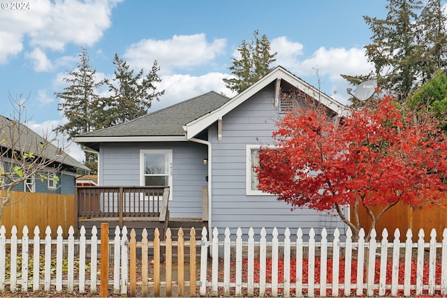 view of front of property