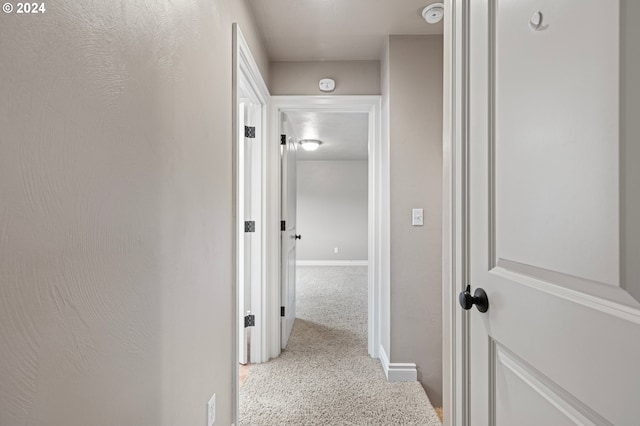 2721 La Darrah St, Eugene, OR 97404 - hall featuring carpet and baseboards