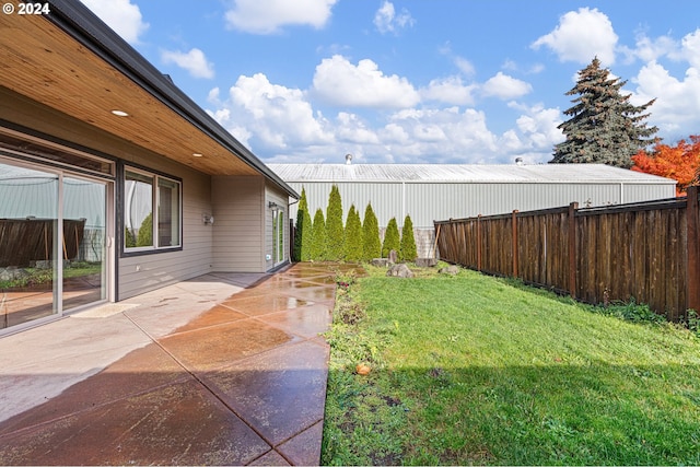 view of yard featuring a patio