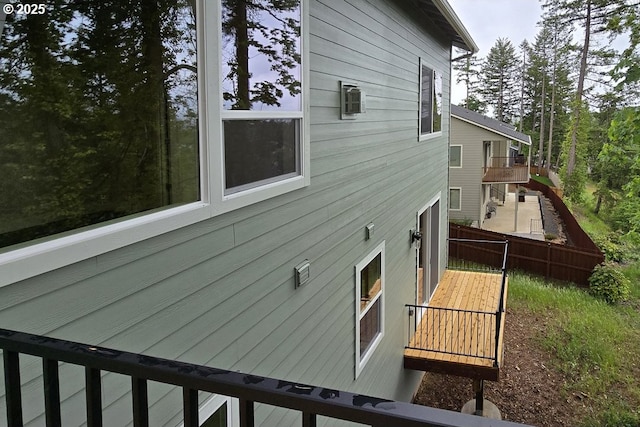 3404 River Heights Dr, Springfield, OR 97477 - view of side of property featuring a deck