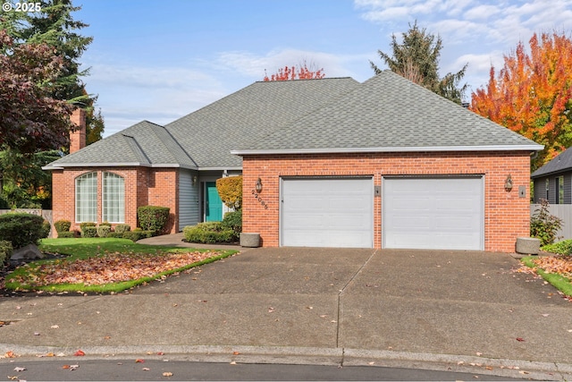 view of front facade featuring a garage