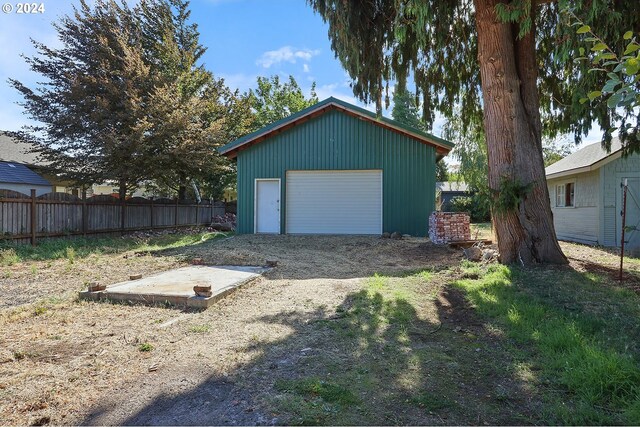 Listing photo 2 for 2455 Belmont Dr, Hood River OR 97031