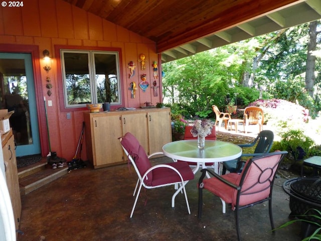 242 Rocky Point Ln, Roseburg, OR 97471 - view of patio / terrace with entry steps and outdoor dining area