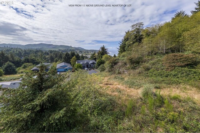 8900 NE Harbor View Pl, Depoe Bay, OR 97341
