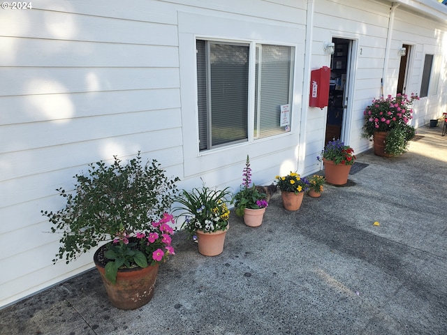160 Spring St, Gardiner, OR 97441 - view of entrance to property