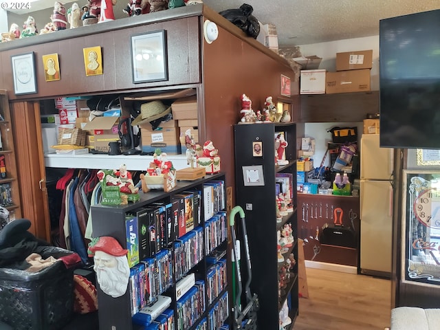 160 Spring St, Gardiner, OR 97441 - view of storage room