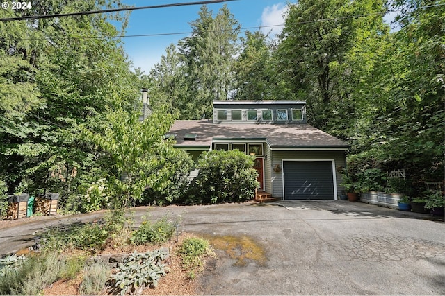 view of front of house featuring a garage