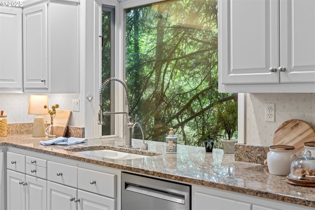 1739 Palisades Terrace Dr, Lake Oswego, OR 97034 - kitchen featuring a sink, stainless steel dishwasher, and white cabinets