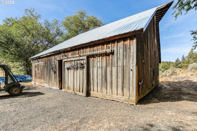 view of outbuilding