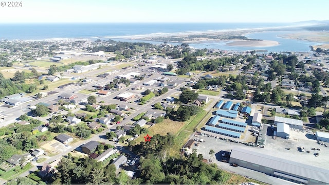 Listing photo 2 for 8 13th St SE, Bandon OR 97411