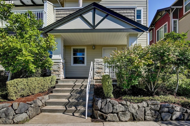 view of property entrance