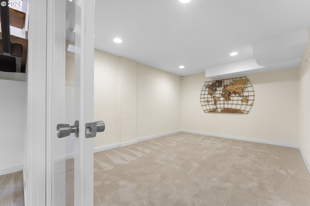 unfurnished room with carpet flooring