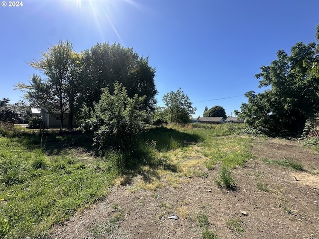 Russell St, Lebanon, OR 97355