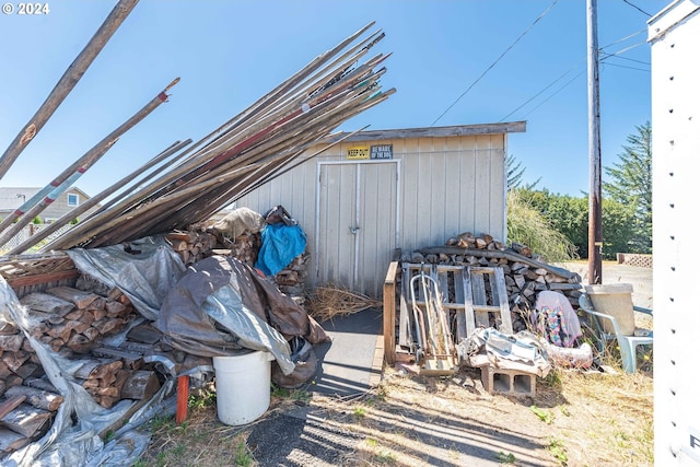 view of outbuilding