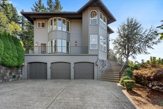 view of front of home with a garage