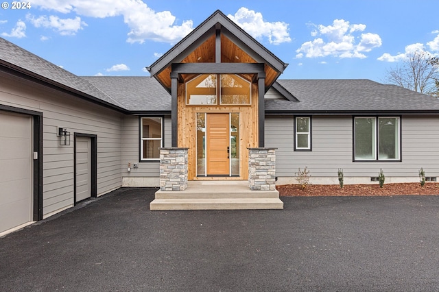 31248 Valley View Ln, Cottage Grove, OR 97424 - view of front of property featuring a shingled roof, asphalt driveway, and a garage
