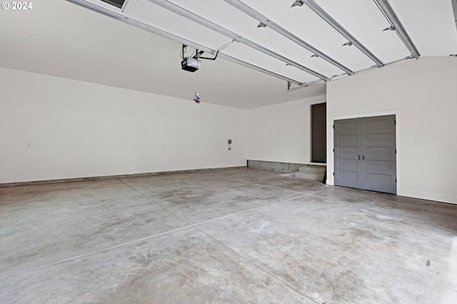 31248 Valley View Ln, Cottage Grove, OR 97424 - garage with a garage door opener