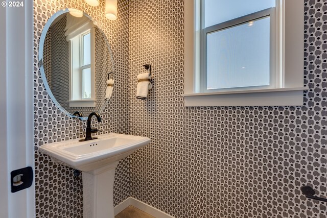 bathroom with a wealth of natural light