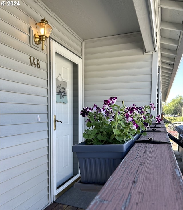 view of property entrance