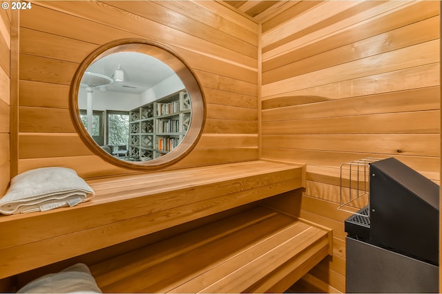 view of sauna / steam room