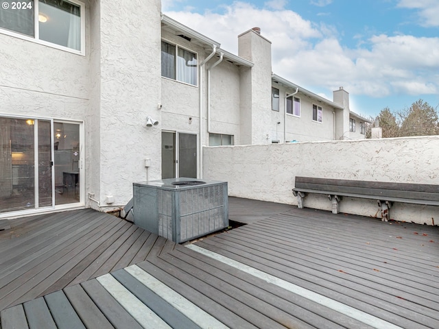 3242 NE 29th St, Gresham, OR 97030 - view of wooden deck