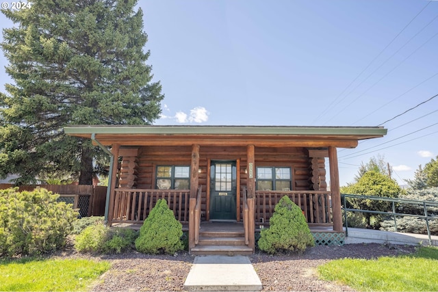 view of front of house with covered porch