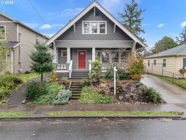 view of front of house featuring covered porch