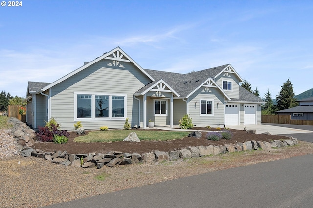 view of front facade featuring a garage